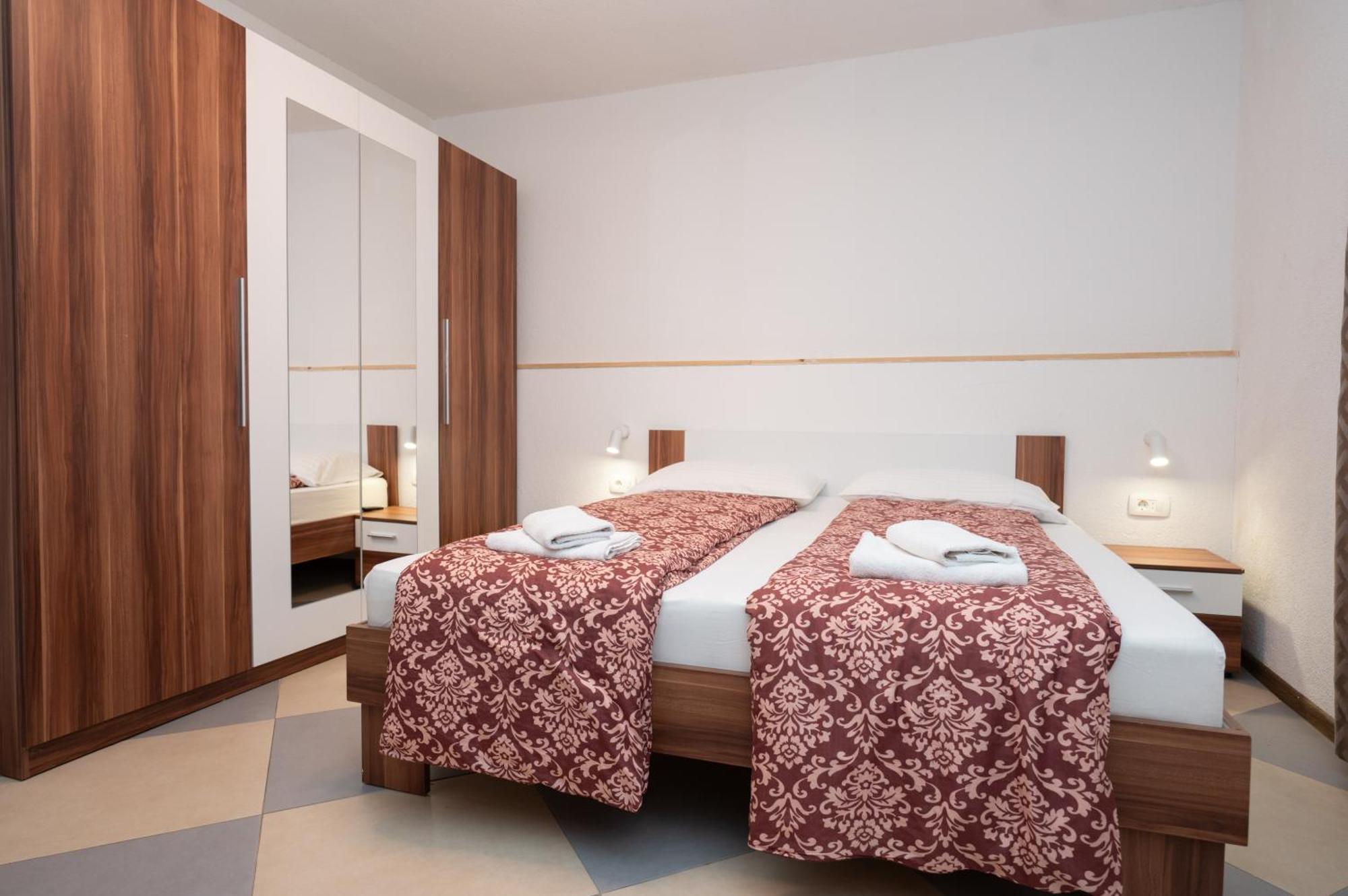 Holiday Home Luka Pridraga Екстер'єр фото