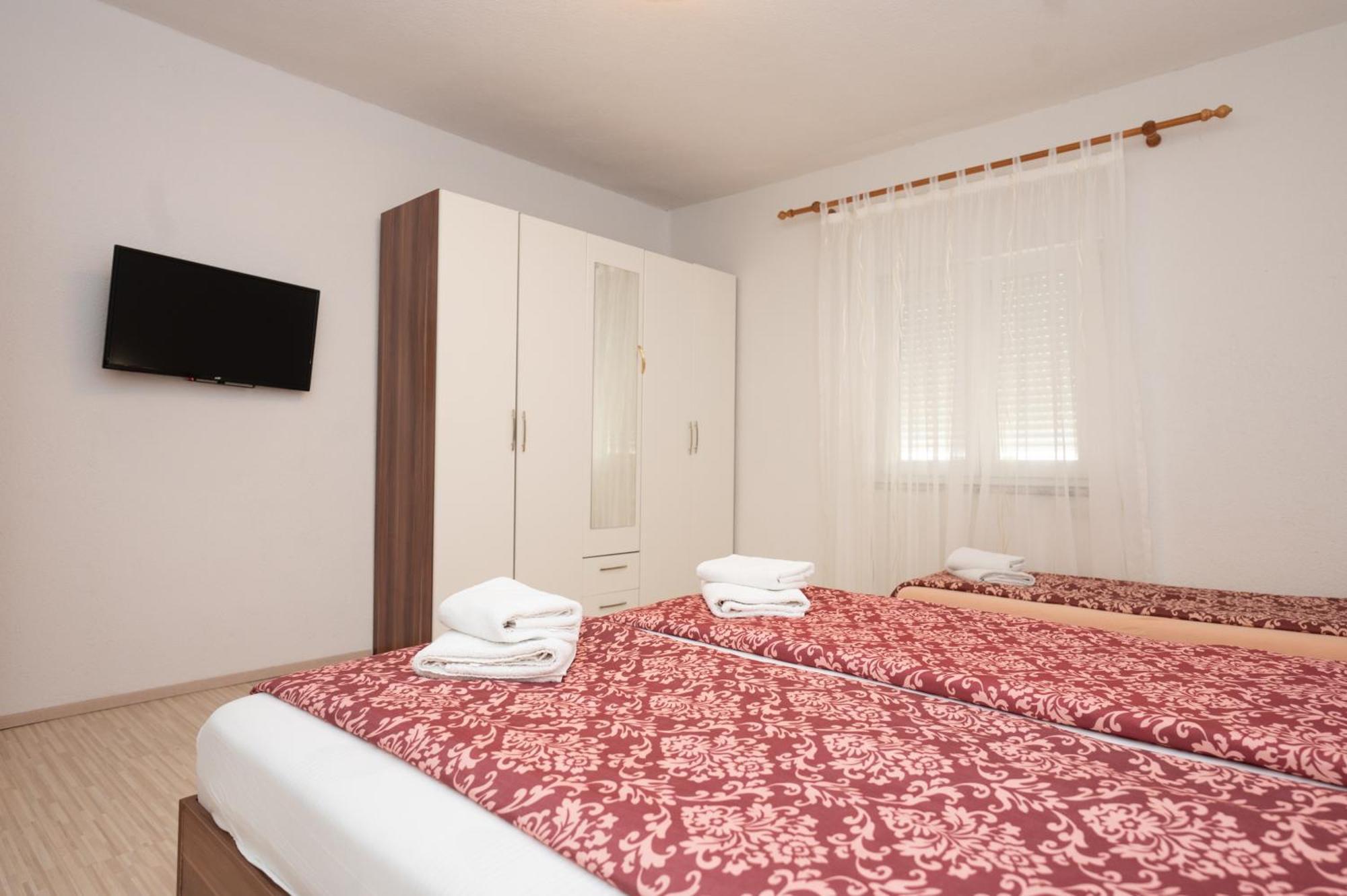 Holiday Home Luka Pridraga Екстер'єр фото