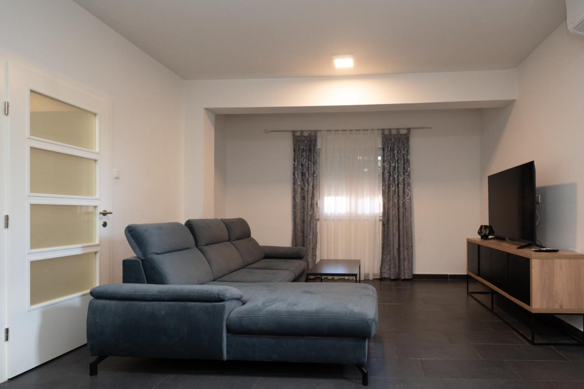 Holiday Home Luka Pridraga Екстер'єр фото