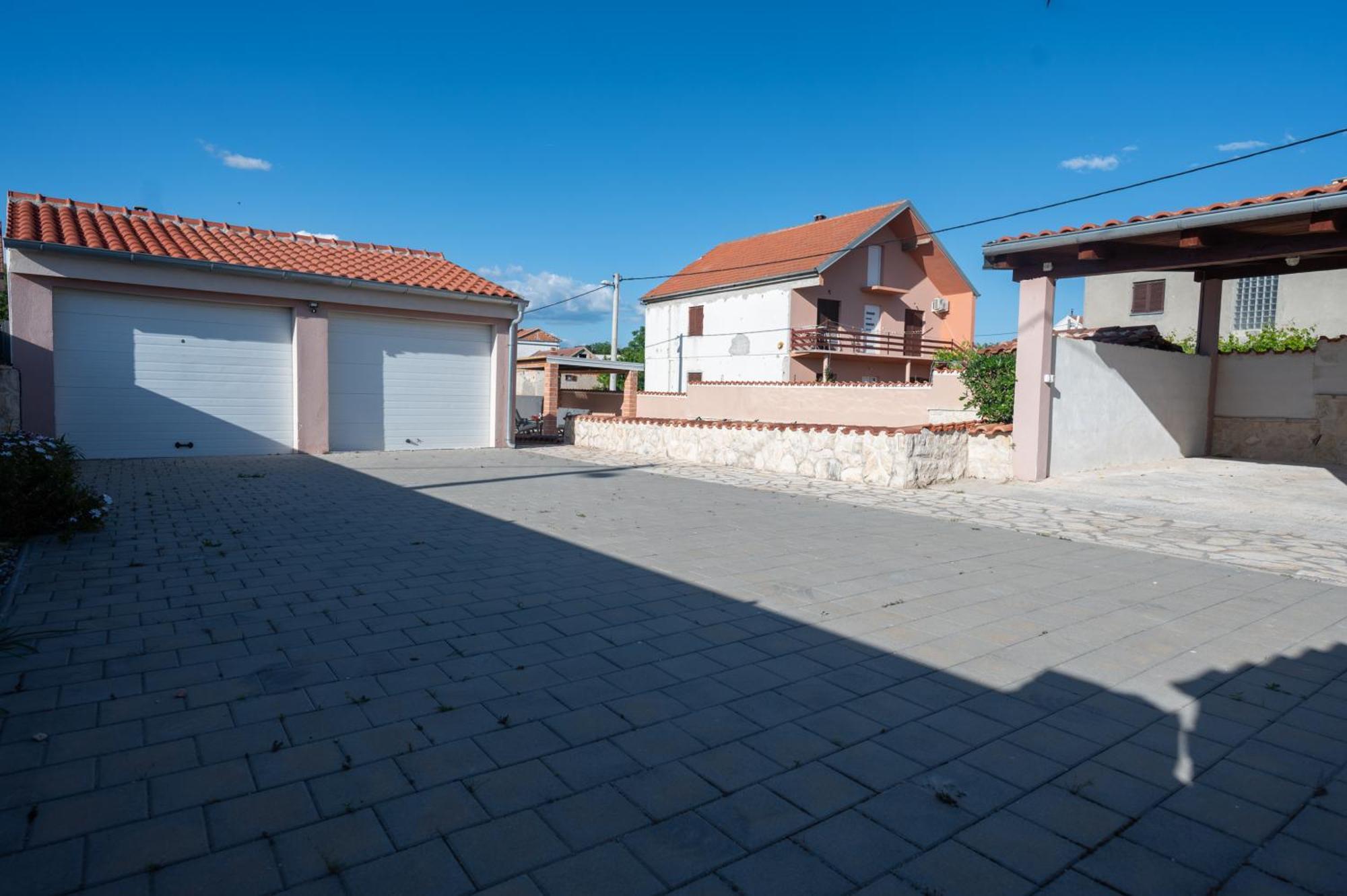 Holiday Home Luka Pridraga Екстер'єр фото
