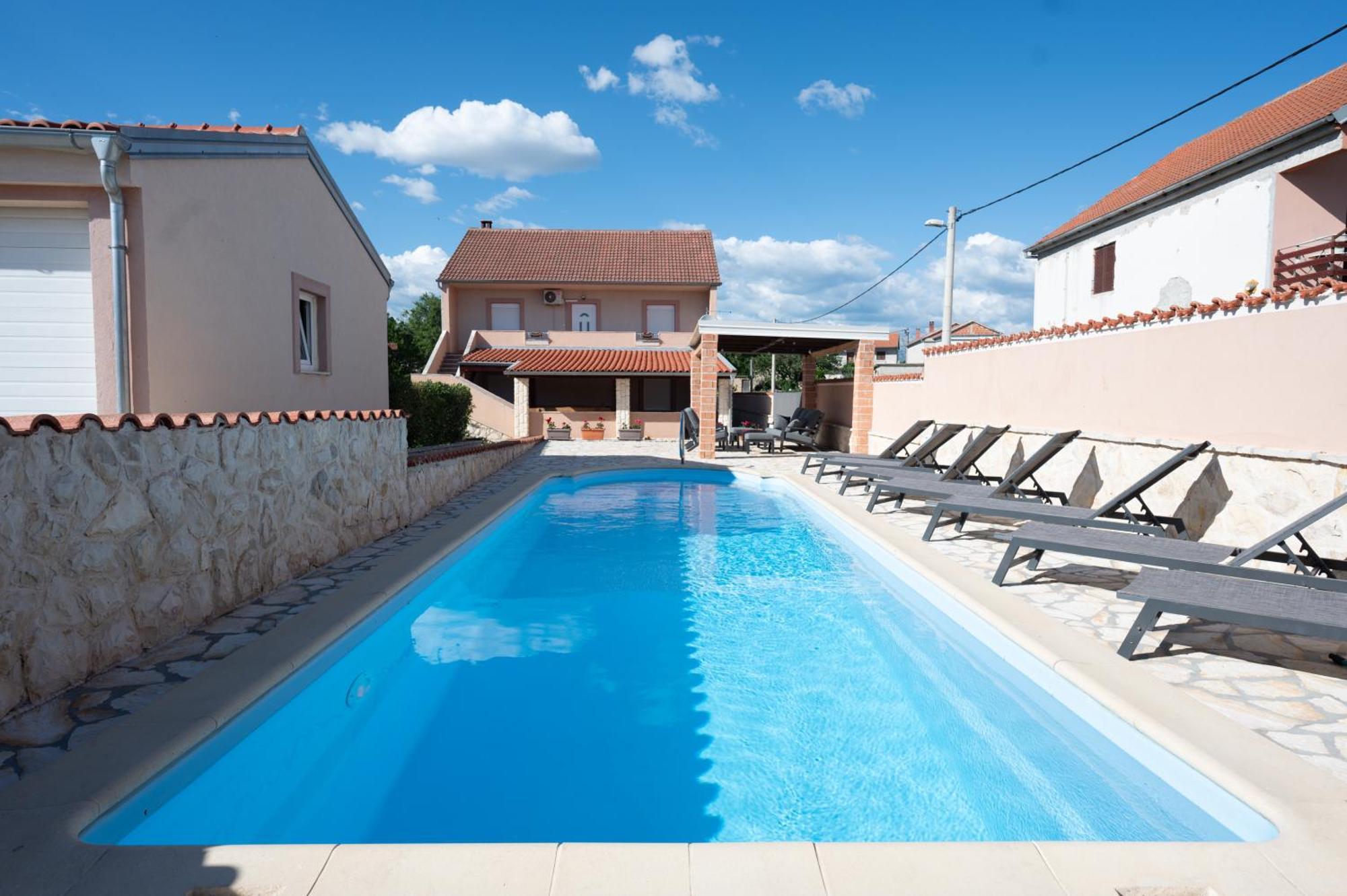 Holiday Home Luka Pridraga Екстер'єр фото