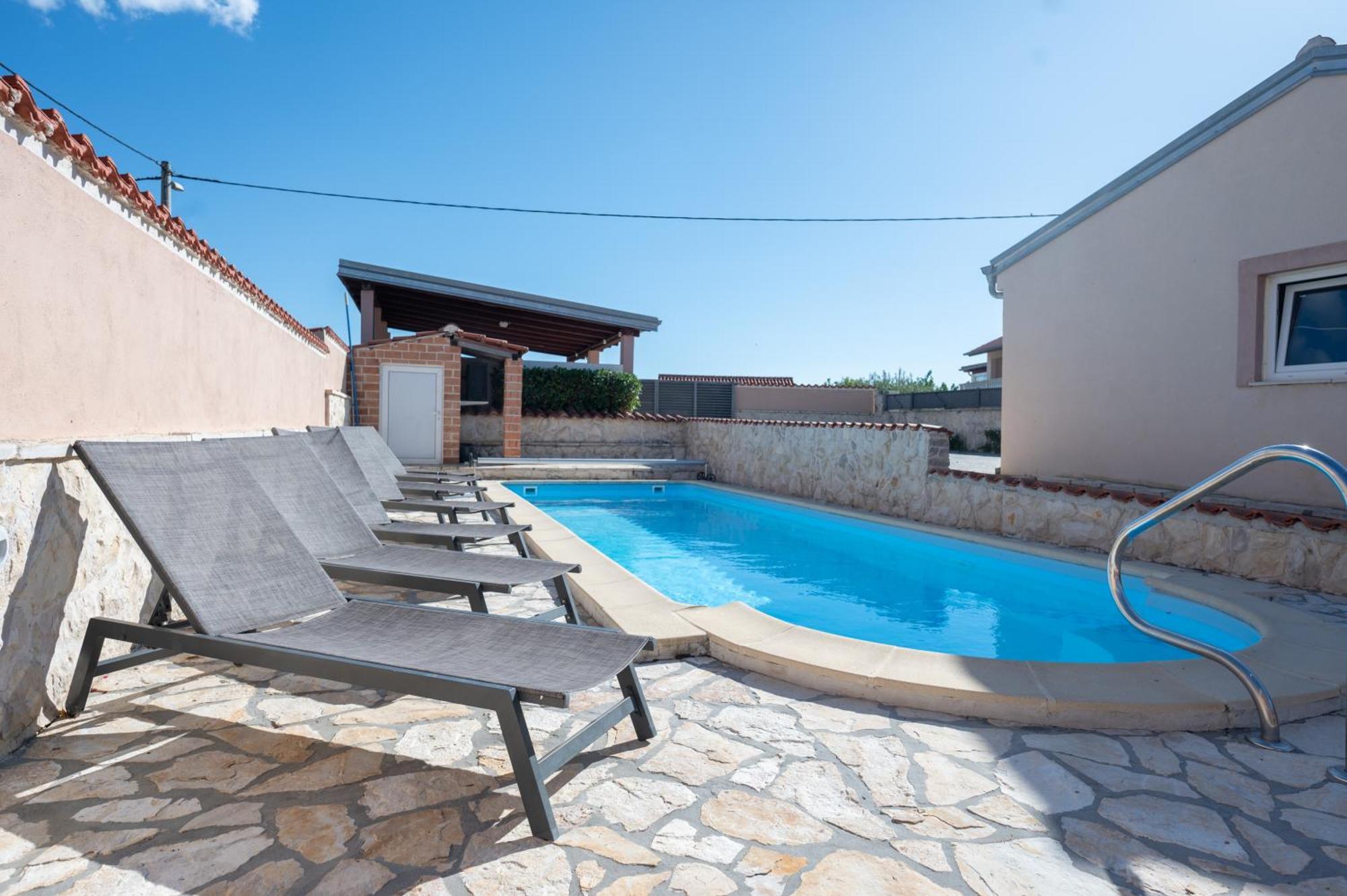 Holiday Home Luka Pridraga Екстер'єр фото