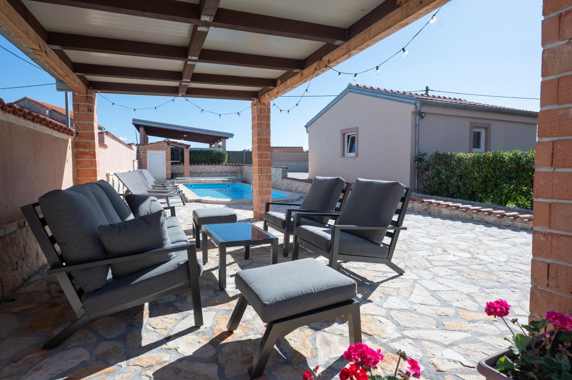 Holiday Home Luka Pridraga Екстер'єр фото